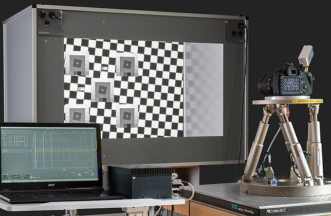 PI hexapod undergoing image stabilization performance testing