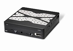 PI V-731 PIMag high-precision XY stage for nanometer-level repeatability